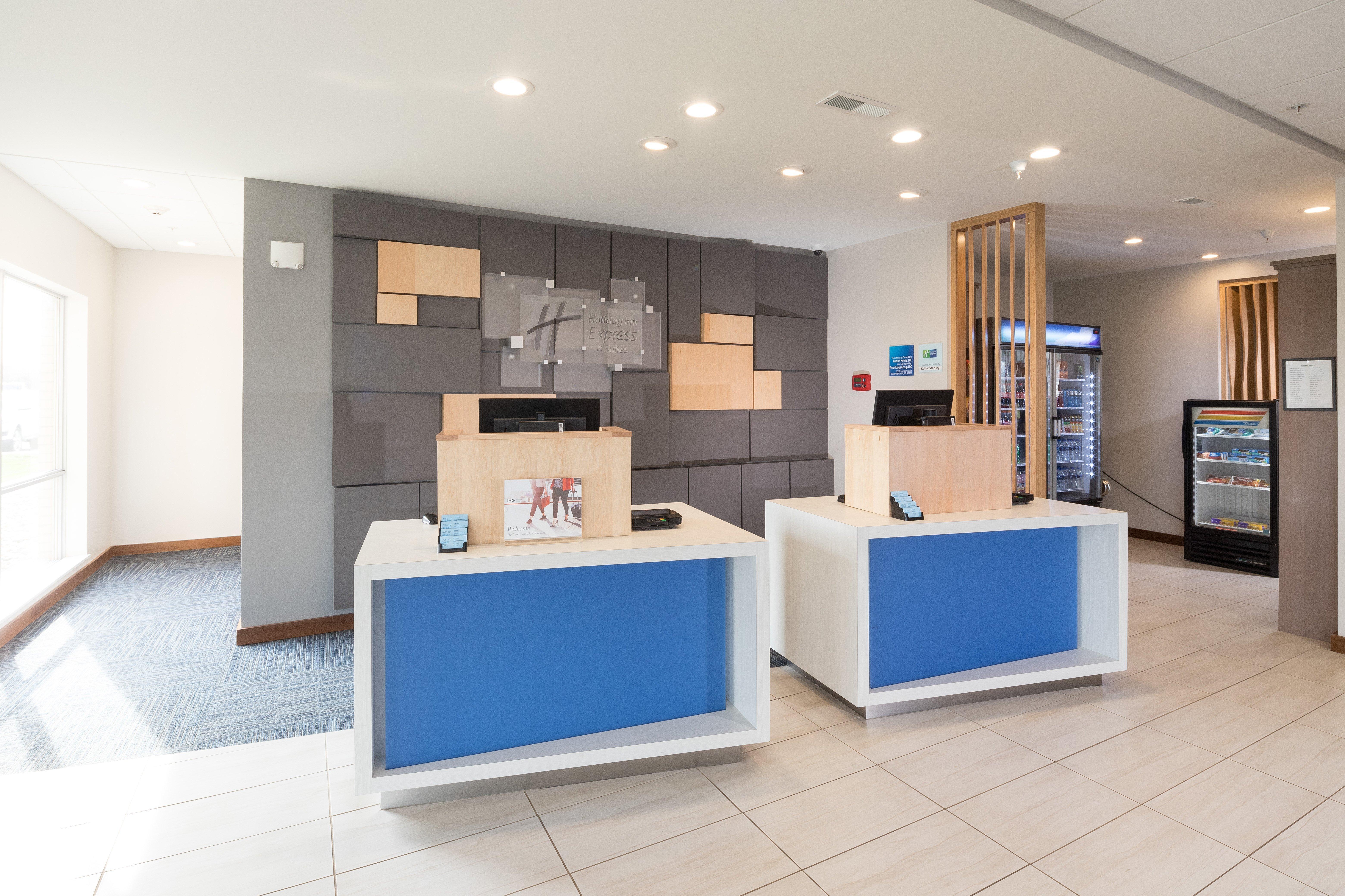 Holiday Inn Express & Suites - Auburn By Ihg Exterior foto