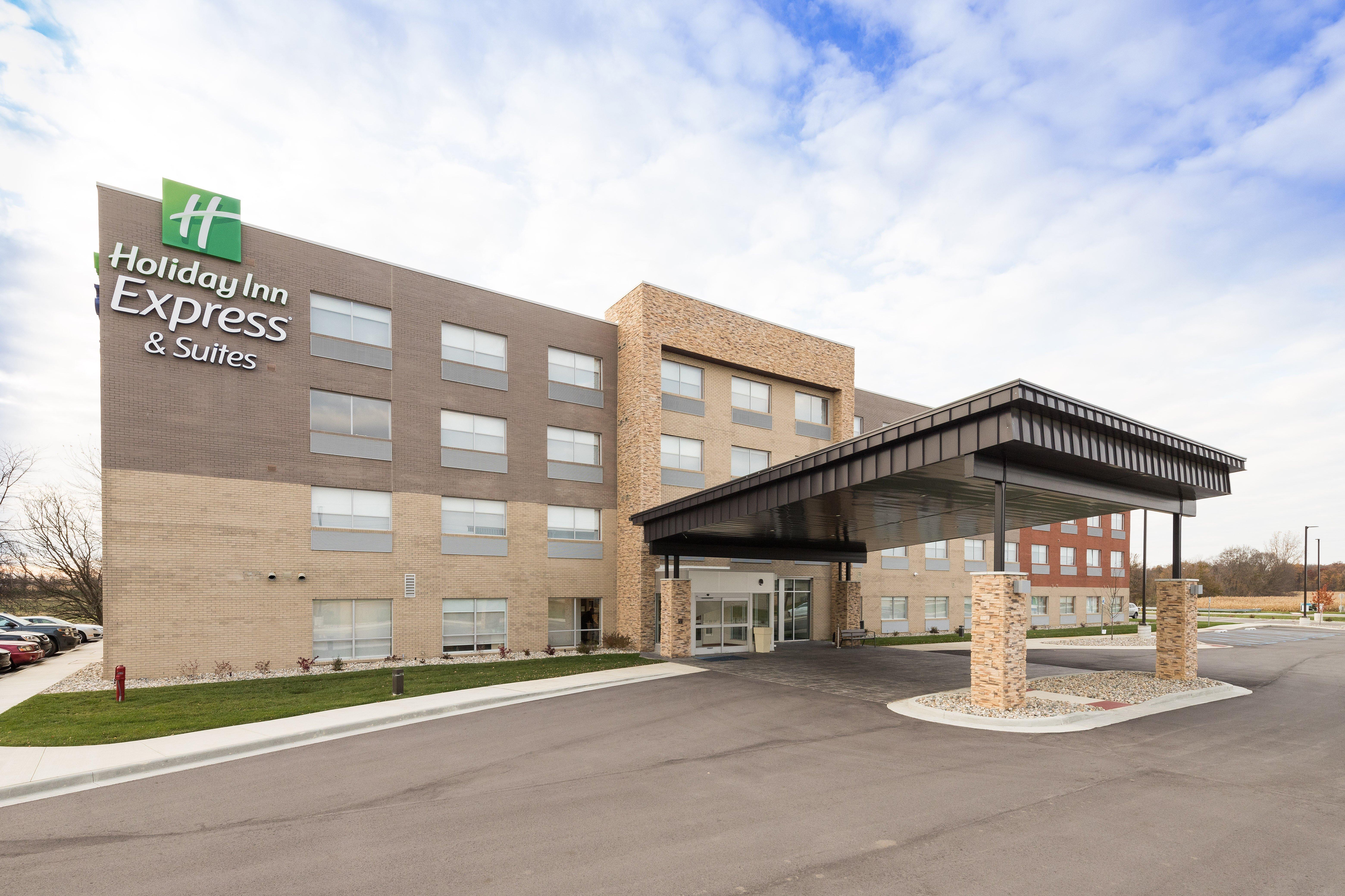 Holiday Inn Express & Suites - Auburn By Ihg Exterior foto
