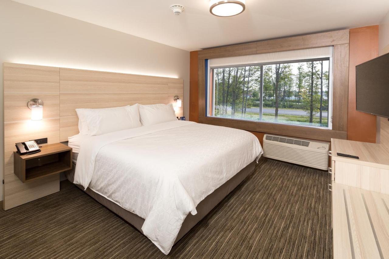 Holiday Inn Express & Suites - Auburn By Ihg Exterior foto